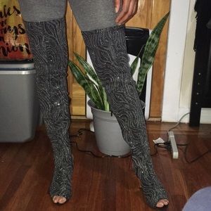 🔥Black Glitter Thigh Highs